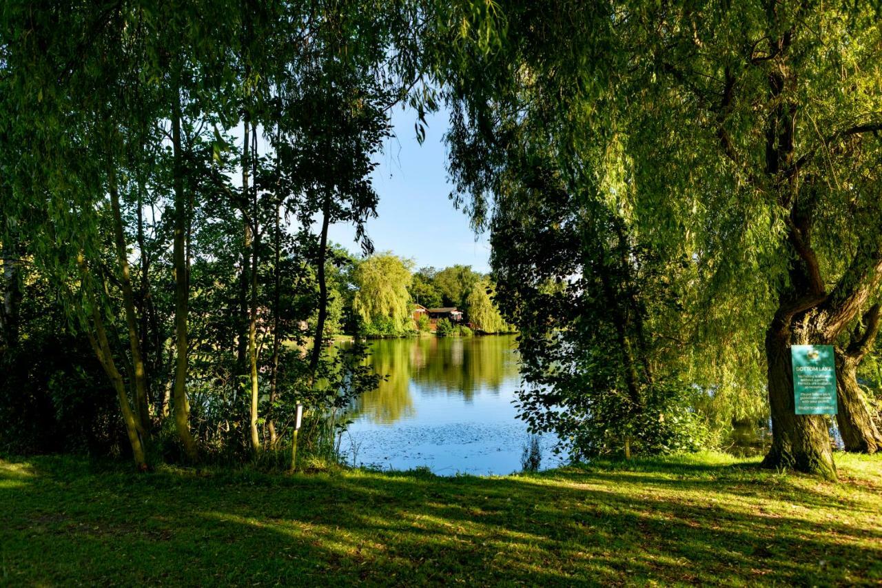 Camping Pods, Carlton Meres Holiday Park Rendham Екстериор снимка